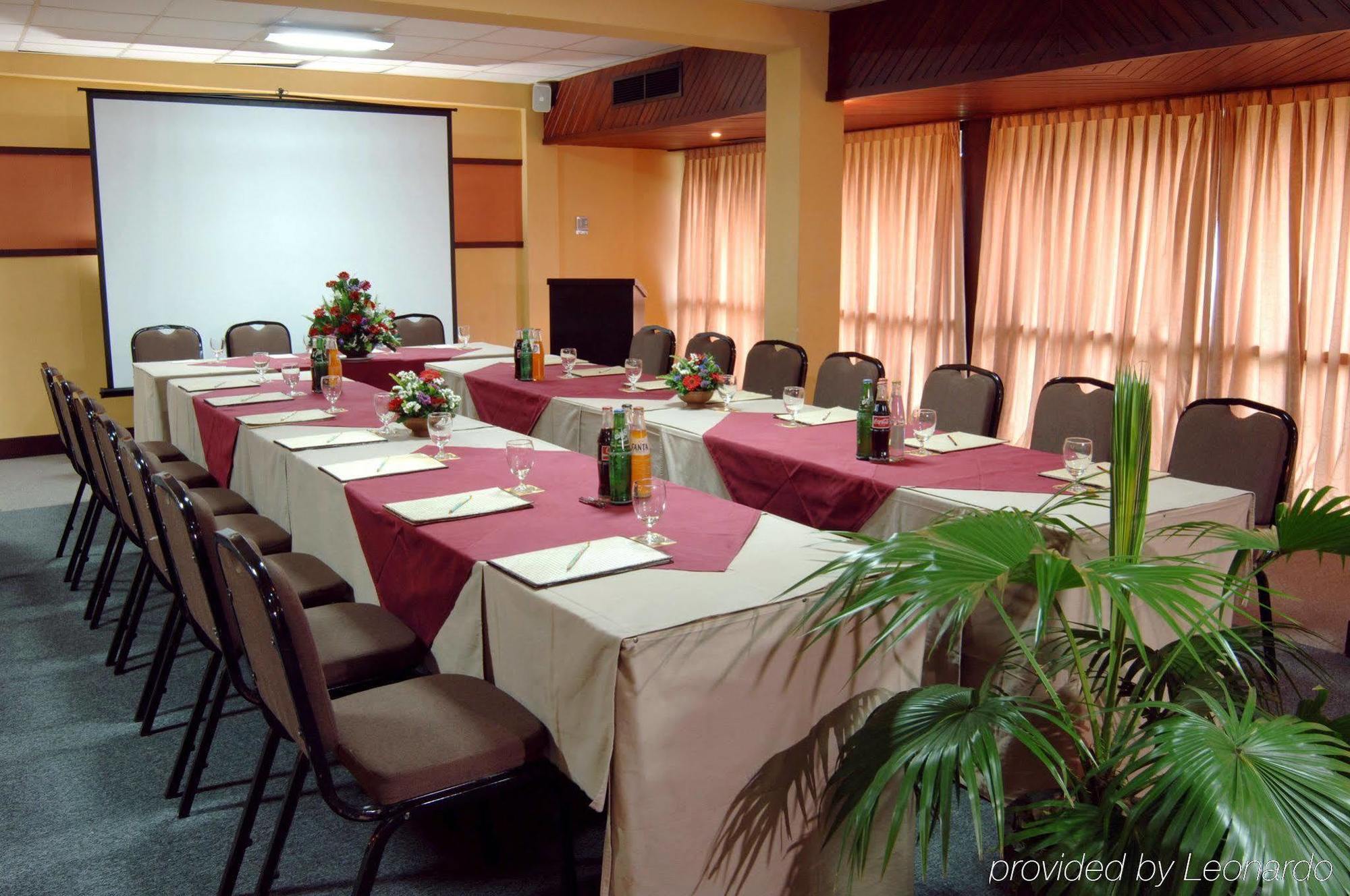 Hotel Hilltop Kandy Kemudahan gambar