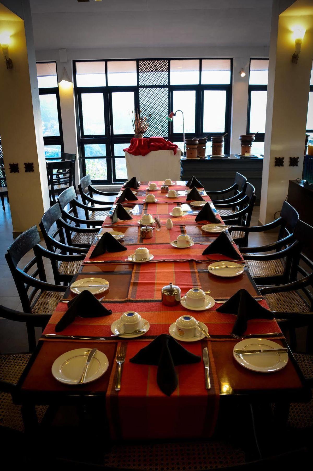 Hotel Hilltop Kandy Luaran gambar