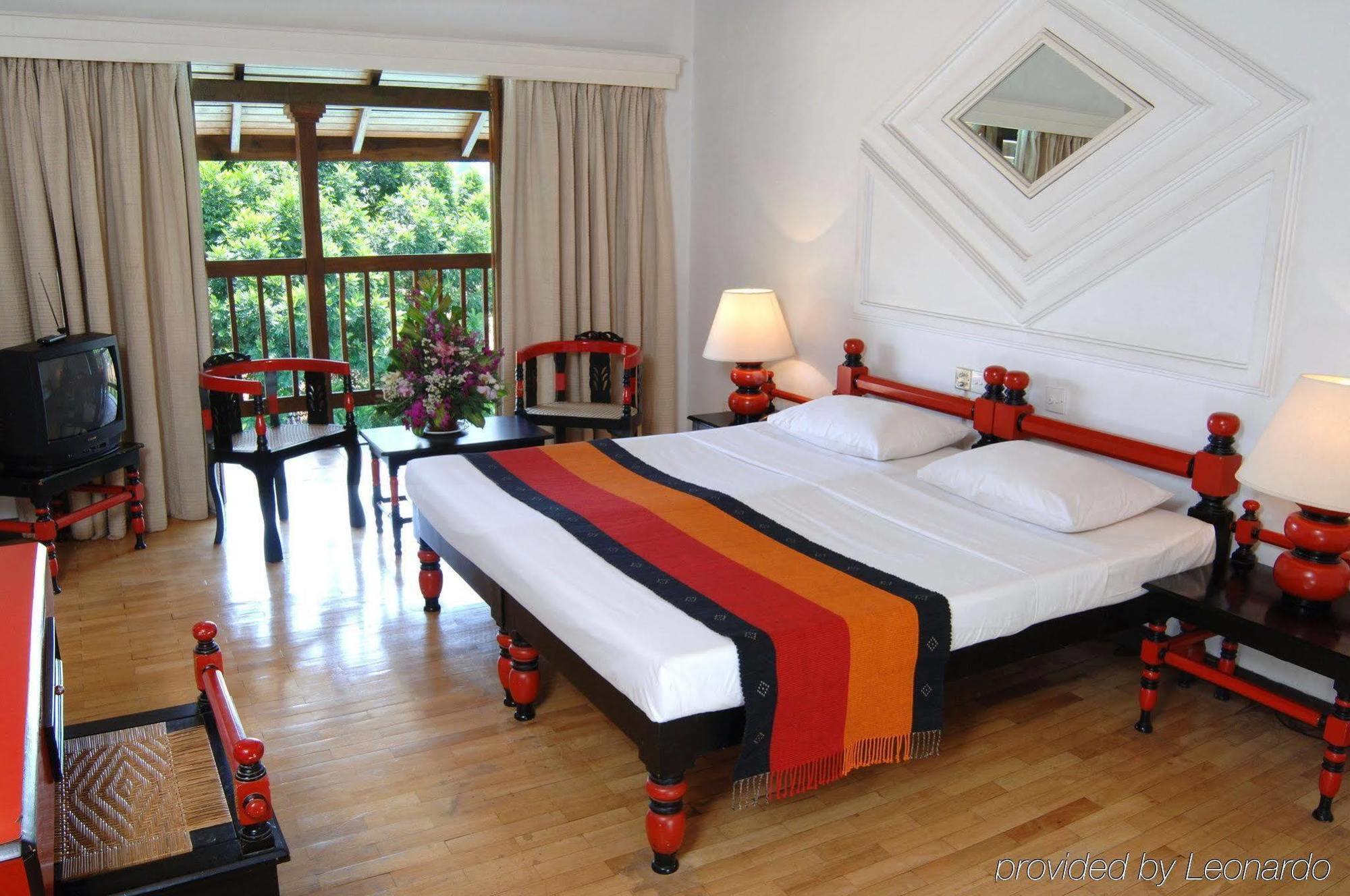 Hotel Hilltop Kandy Luaran gambar