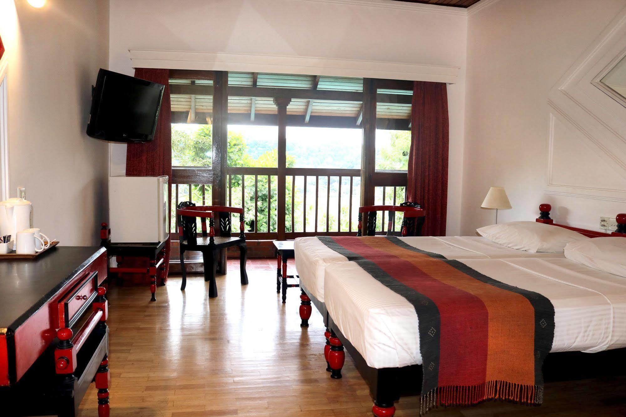 Hotel Hilltop Kandy Luaran gambar