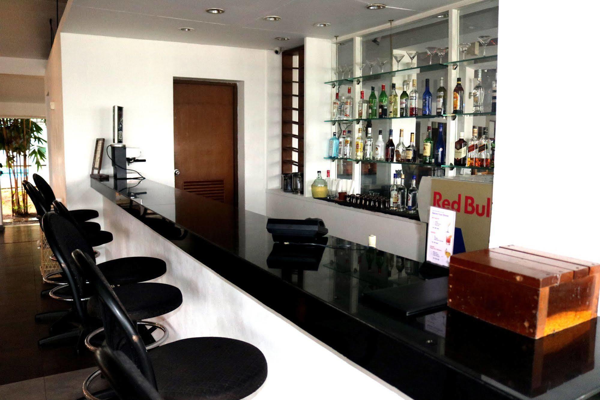 Hotel Hilltop Kandy Luaran gambar