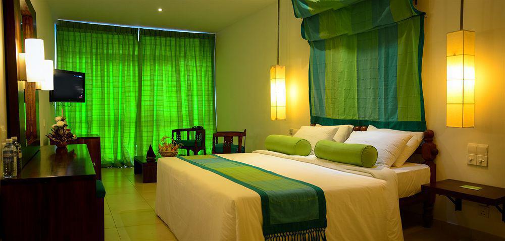 Hotel Hilltop Kandy Luaran gambar